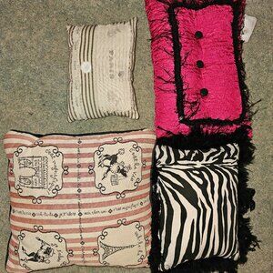 Paris themed bedroom decor